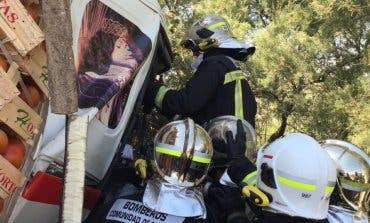 Un choque entre tres camiones deja tres heridos y obliga a cortar la A-4