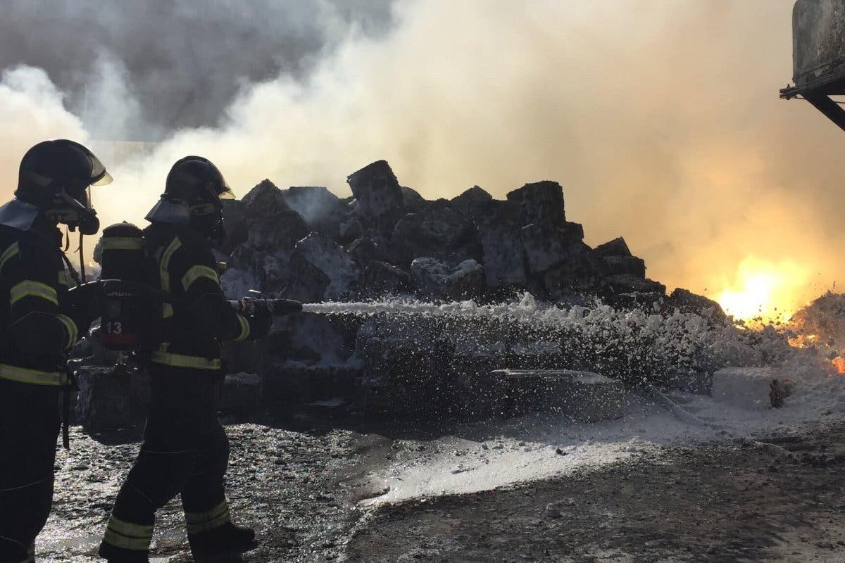 NUBE TÓXICA: Piden a los vecinos de tres municipios que no salgan de sus casas