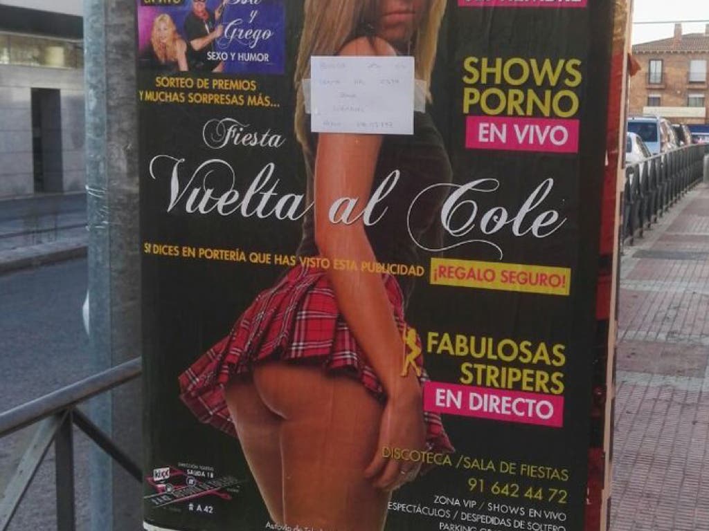 Polémica por los carteles de un puticlub que anuncian la «vuelta al cole»