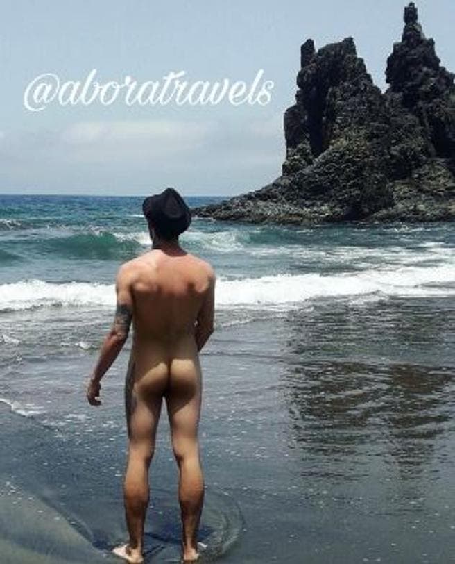 Aritz posa desnudo en Instagram.