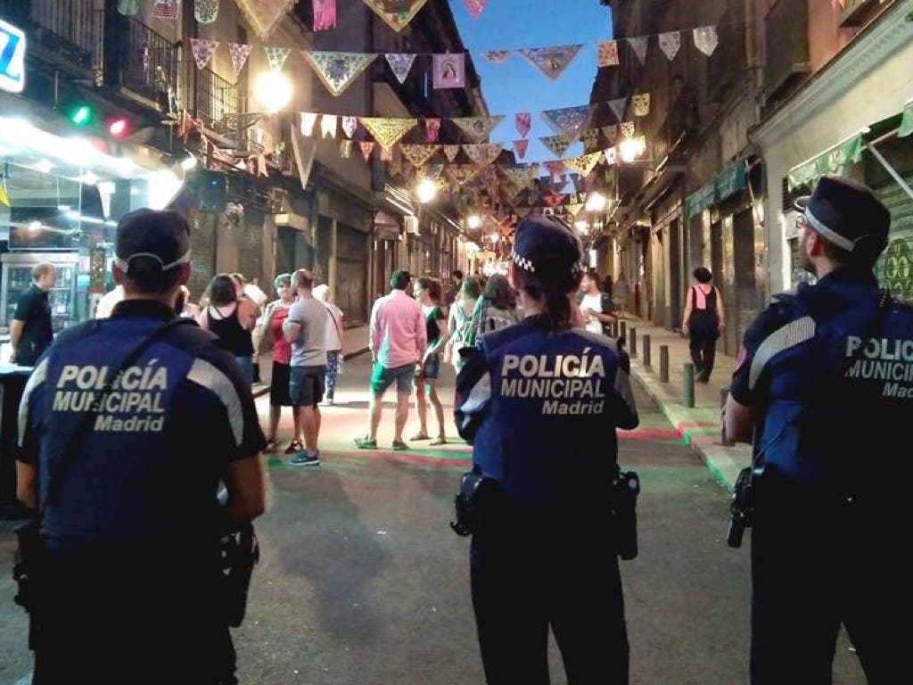 Multa a varios «garitos» de Madrid por no dar de alta a sus trabajadores