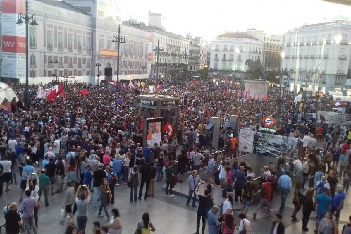 Un detenido y tres heridos en las protestas en Sol