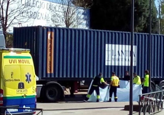 Muere una joven de 18 años atropellada por un camión en Guadalajara