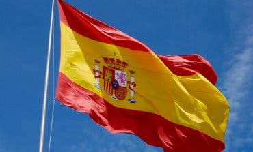 Reparto gratuito de banderas de España y Torrejón en las Patronales