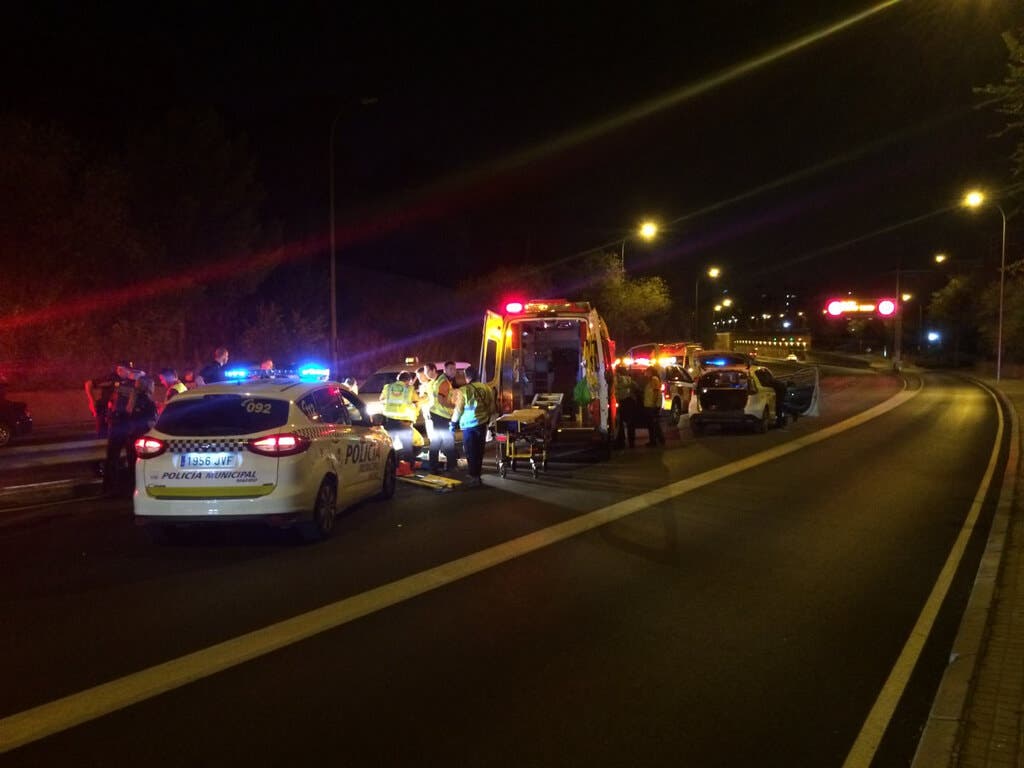 Un motorista en estado critico tras sufrir un accidente en Madrid