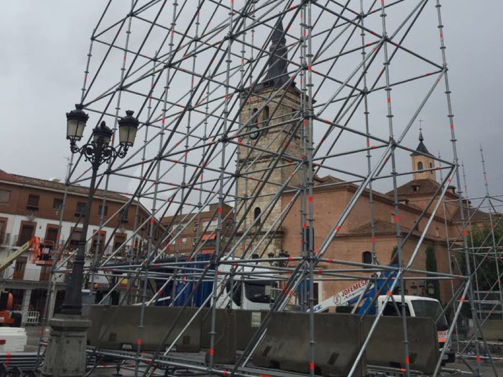 Comienza el montaje de las Mágicas Navidades de Torrejón