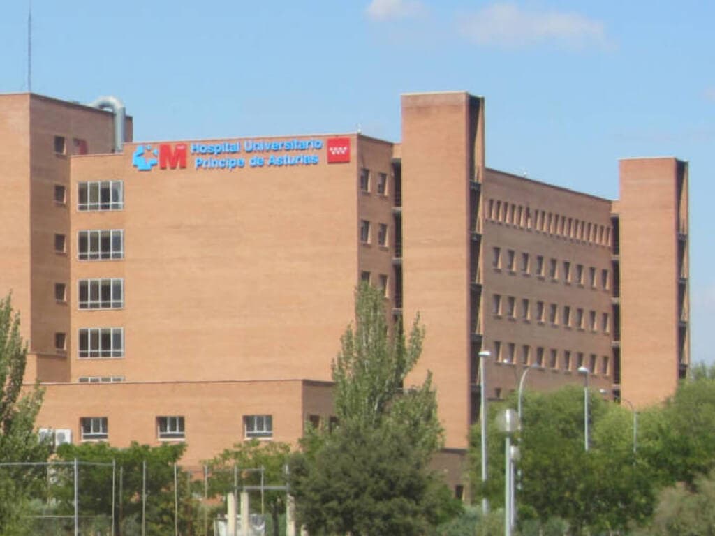 El Hospital de Alcalá de Henares cuenta con 70 pacientes Covid en planta y 16 en UCI