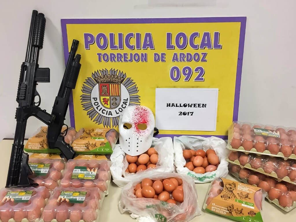 La Policía de Torrejón incauta decenas de huevos en Halloween