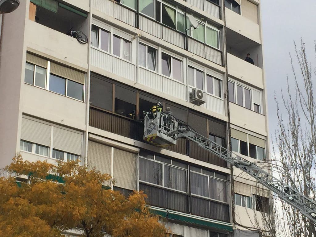 Una mujer fallecida y varios heridos en un incendio en Madrid