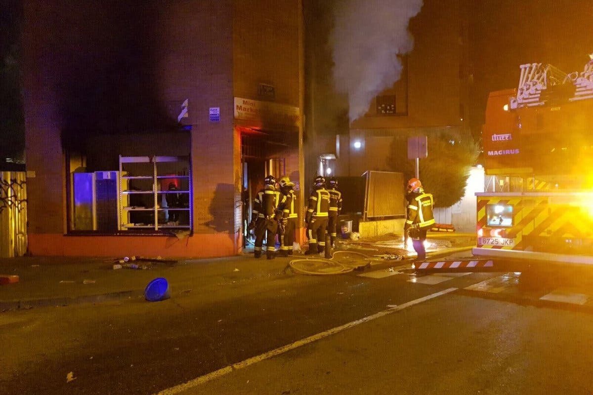 La Policía investiga una explosión en una tienda de Madrid