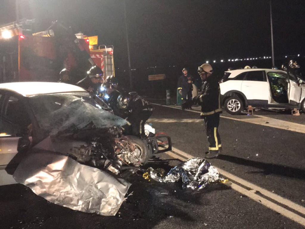 Mueren dos personas en un accidente de tráfico en la M-410