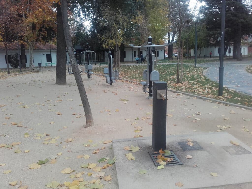 Azuqueca corta el suministro de agua potable en las fuentes durante el invierno