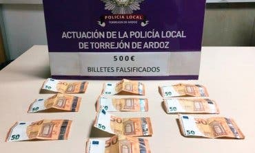 Detenido en Torrejón por llevar 500 euros en billetes falsos
