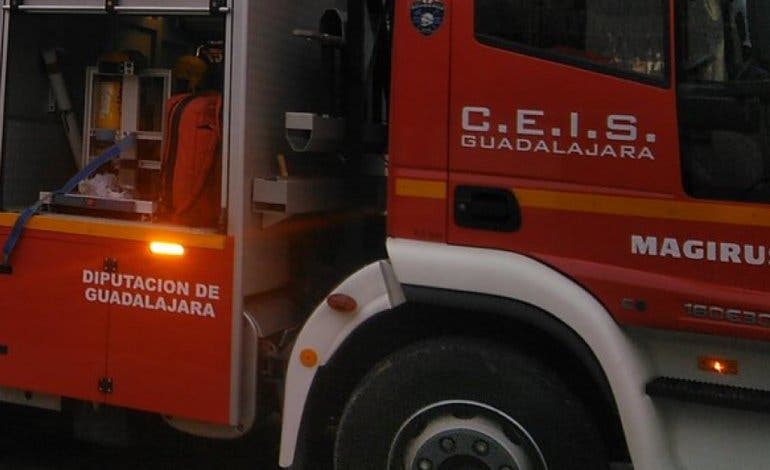 Desalojadas 15 personas tras un incendio en una vivienda de Alovera (Guadalajara) 