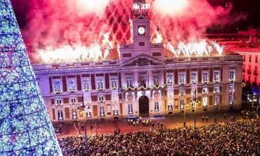 Un gran espectáculo de fuegos artificiales para recibir el año en Sol