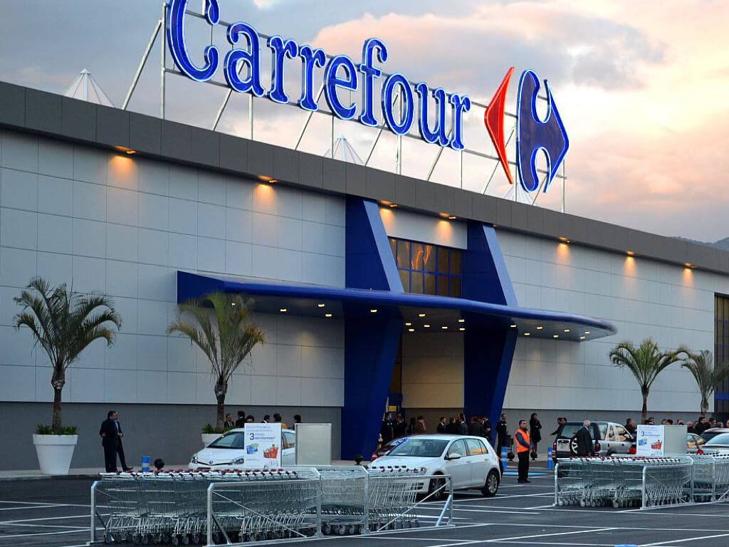 Carrefour abre en Vallecas el primer hipermercado 24 horas de España