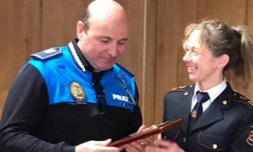 Premiado el policía de Coslada que se jugó la vida para rescatar a una mujer