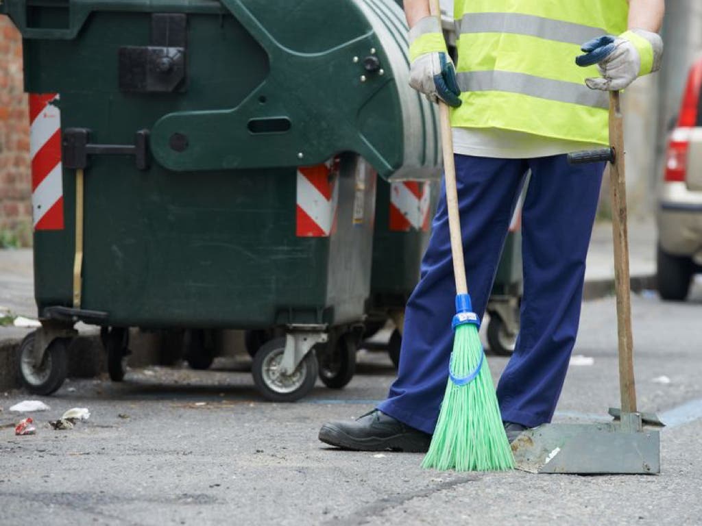 Coslada comenzará el año con una huelga indefinida de limpieza viaria