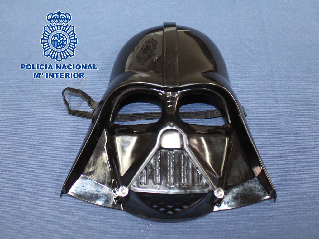 Intervenidas en Madrid 18.200 máscaras falsas de Star Wars