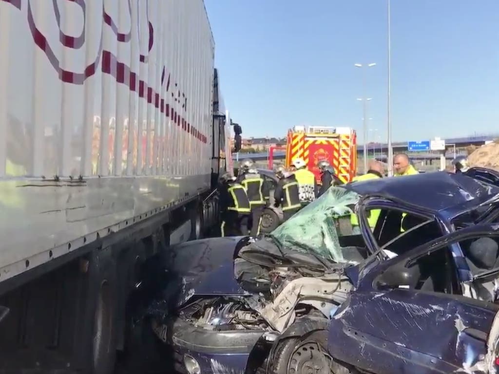 Cinco heridos, entre ellos una niña, en un accidente múltiple en la M-50