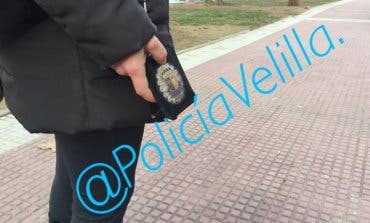 Policías de paisano en Velilla para poner freno a las cacas de perro