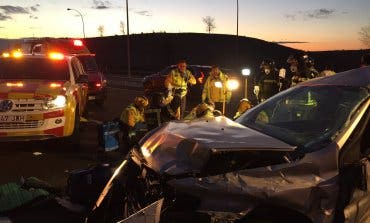 Un conductor en estado crítico tras sufrir un accidente en la M-45