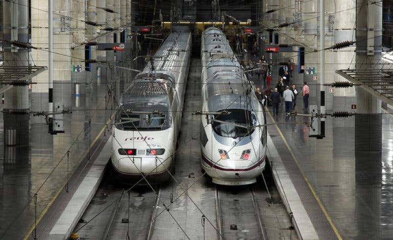 Renfe suprime varios trenes entre Madrid, Comunidad Valenciana y Murcia por el descarrilamiento de ayer 