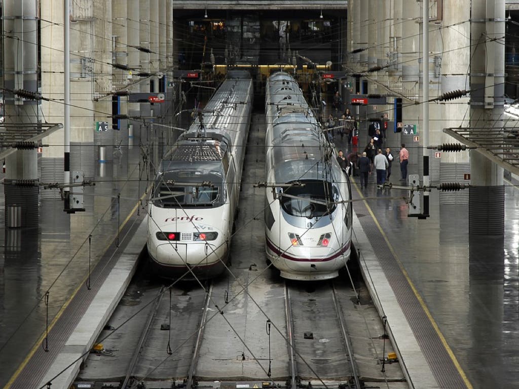 Continúa la huelga de maquinistas y Renfe envía 1.276 burofax para asegurar los servicios mínimos