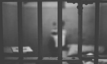 Un detenido por agresión sexual se suicida en un calabozo antes de ir a prisión