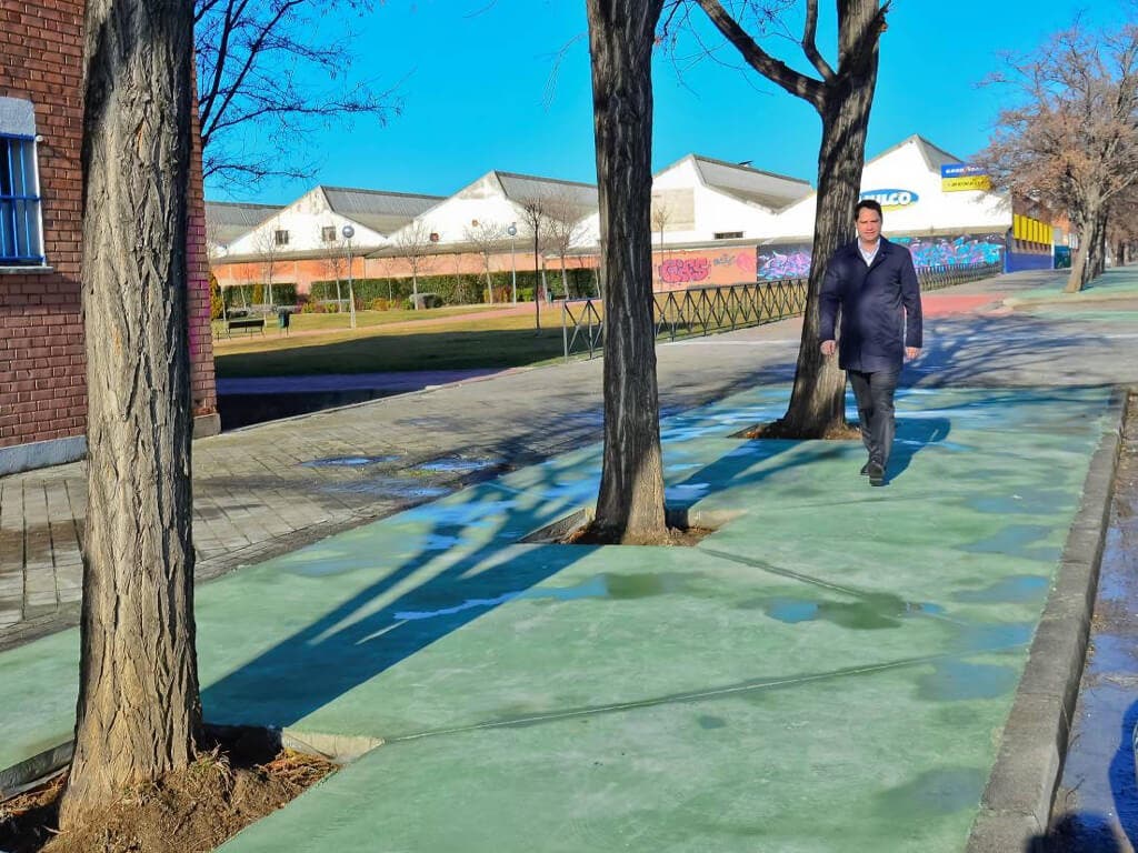 Torrejón mejora la zona peatonal de la Carretera de Loeches