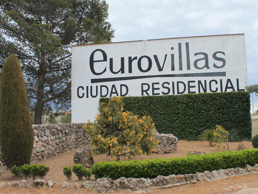 Villar del Olmo llama a la calma ante los robos en Eurovillas