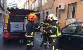 Un hombre se quema las manos en el incendio de su vivienda