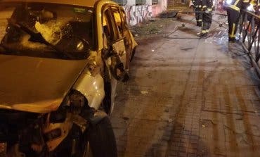 Cinco jóvenes heridos en un aparatoso accidente en la A-5