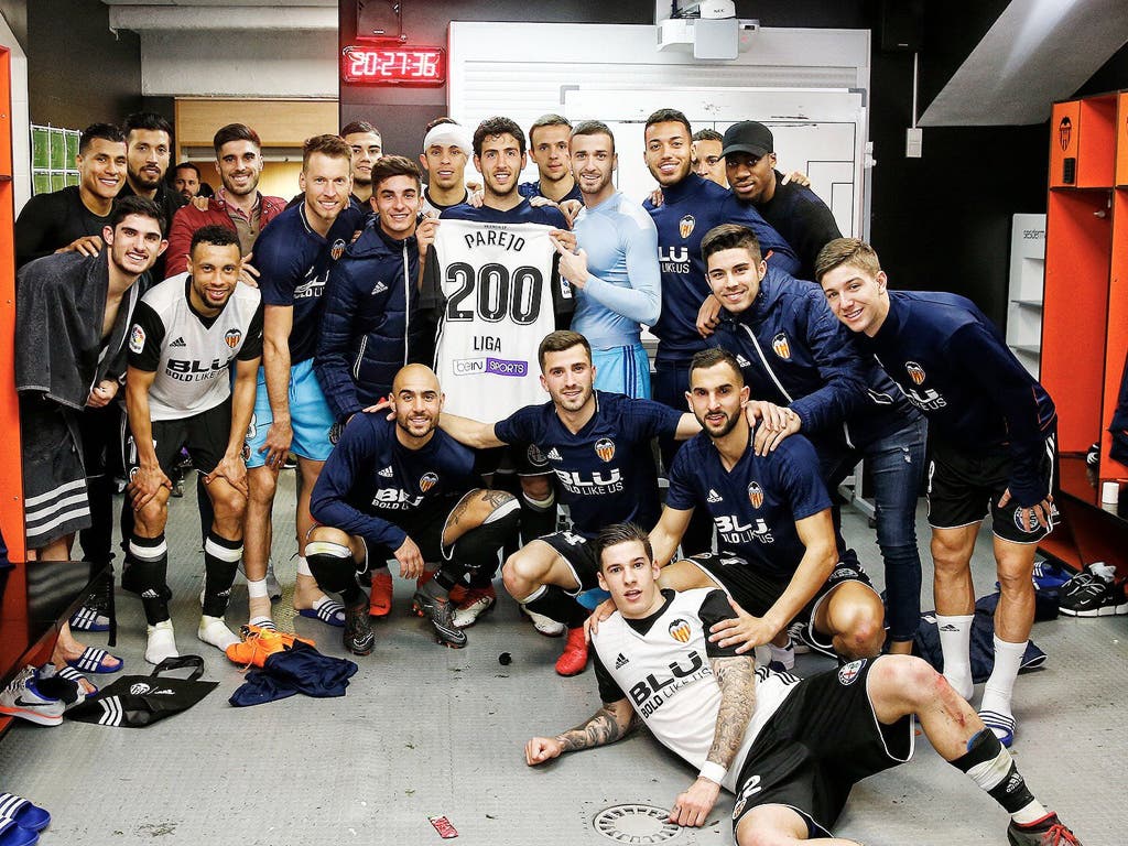 El cosladeño Dani Parejo celebra sus 200 partidos de Liga con el Valencia