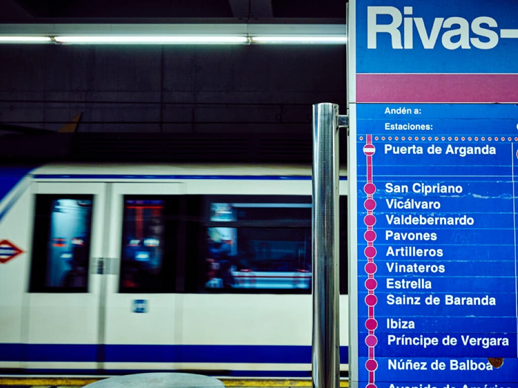 El domingo reabre por completo la línea 9 de Metro