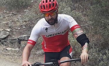 Un ciclista de Torrejón, con un brazo amputado, podrá hacer realidad su sueño