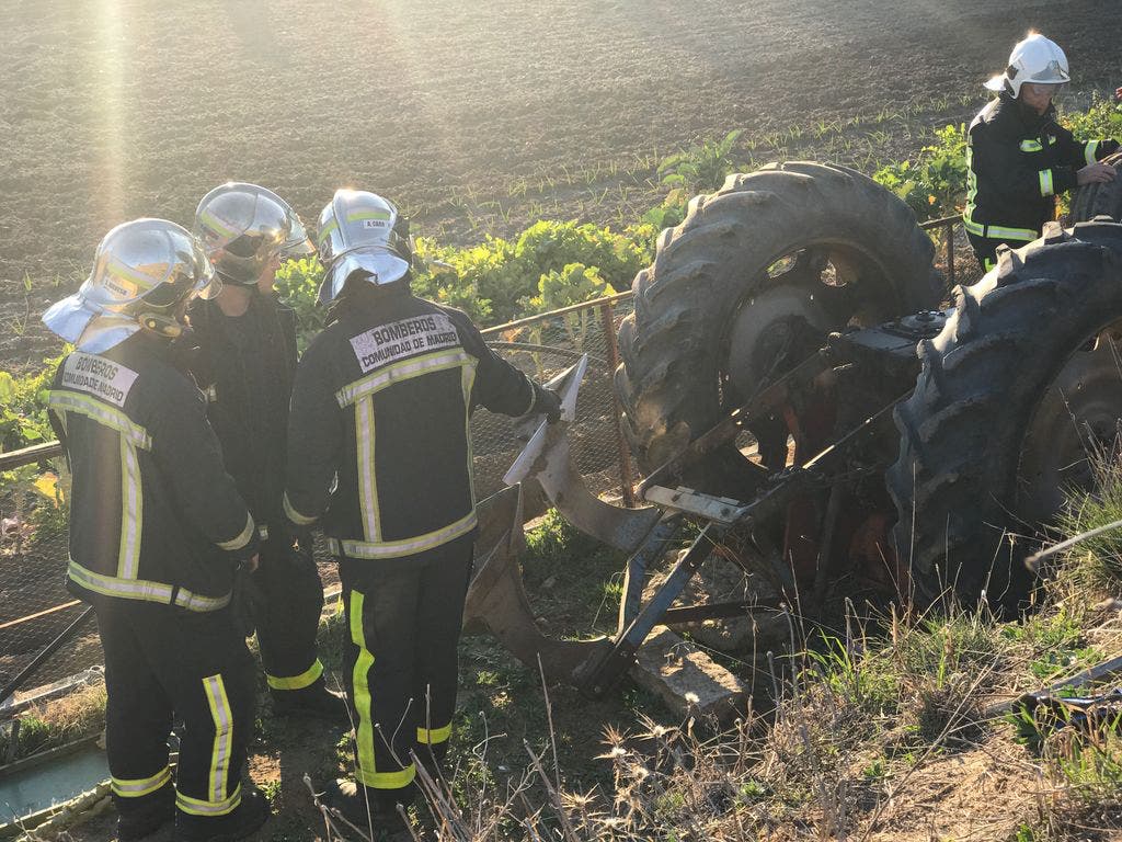 Muere un hombre de 91 años en una finca aplastado por su tractor