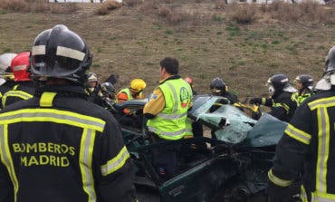 Tres heridos en un aparatoso accidente de tráfico en Madrid