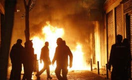 Noche de disturbios en Lavapiés tras la muerte de un mantero