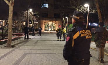 Varios vecinos atendidos tras el incendio de unas oficinas