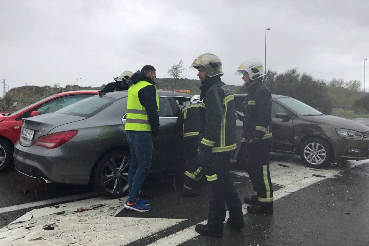 Una granizada provoca una colisión en cadena con 11 heridos en la M-607