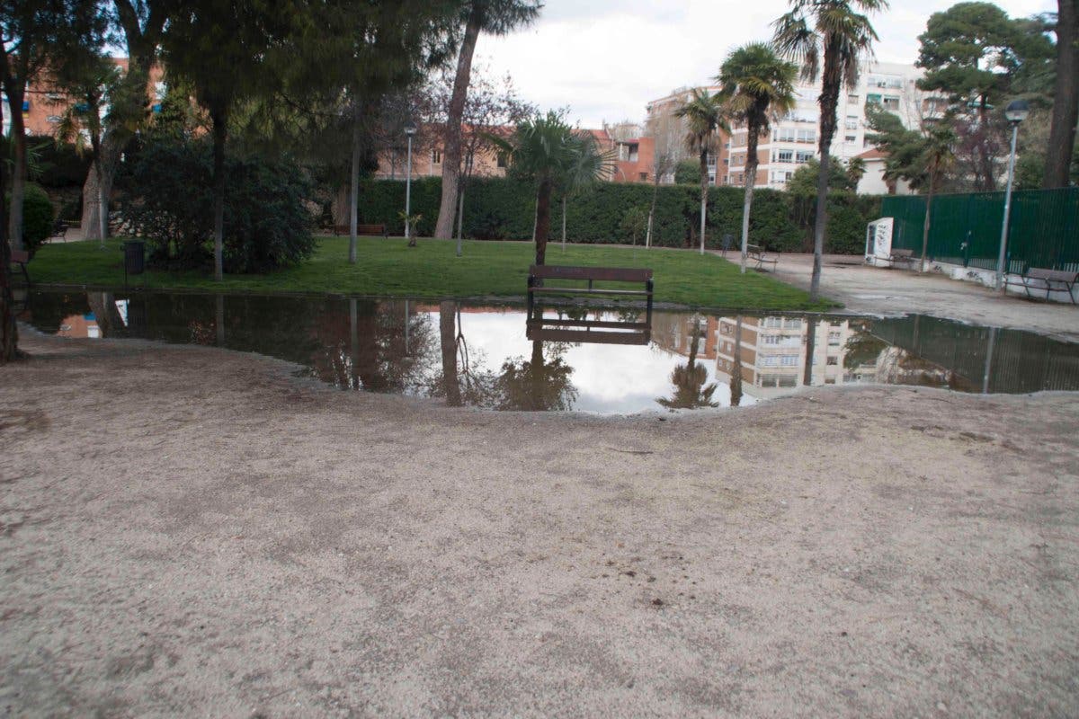 Piden vallar el Parque O’Donnell de Alcalá para protegerlo del vandalismo