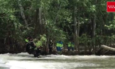Otros dos menores rescatados en el río Henares por los Bomberos