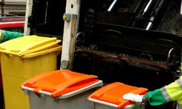 Muere un trabajador tras caer del camión de la basura en Arganda del Rey