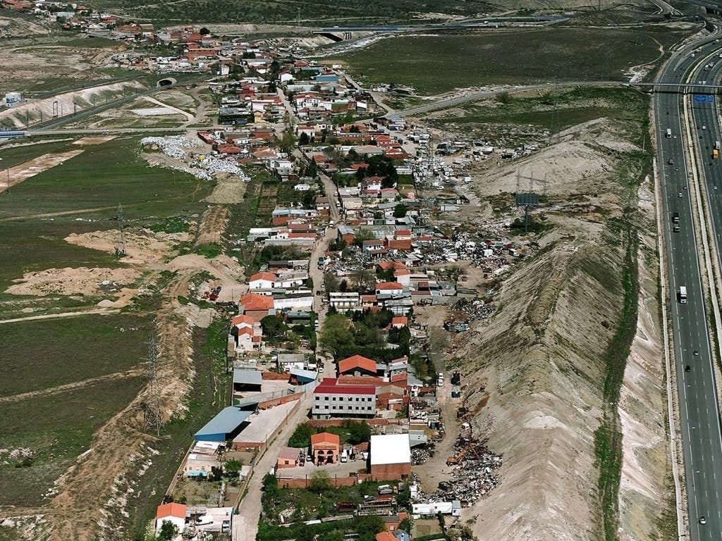 Madrid invertirá 18 millones de euros para realojar a las familias de la Cañada Real