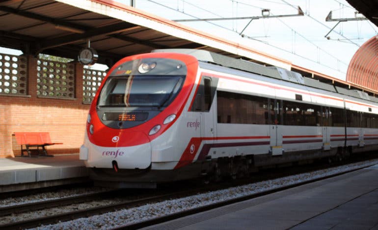 Ya se pueden obtener los nuevos abonos gratuitos de Renfe para Cercanías y Media Distancia