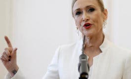 Cristina Cifuentes dimite tras el vídeo robando en un Eroski