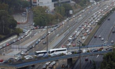 La tormenta provoca más de 100 kilómetros de retenciones en Madrid