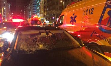 Un hombre en estado crítico al ser atropellado cuando cruzaba la Gran Vía