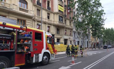 Posibles atrapados tras el derrumbe de un edificio en obras en Madrid